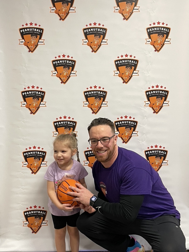 58FE8C5D E91C 4926 9BDE 2846416BAB1A 1 105 c PeanutBall